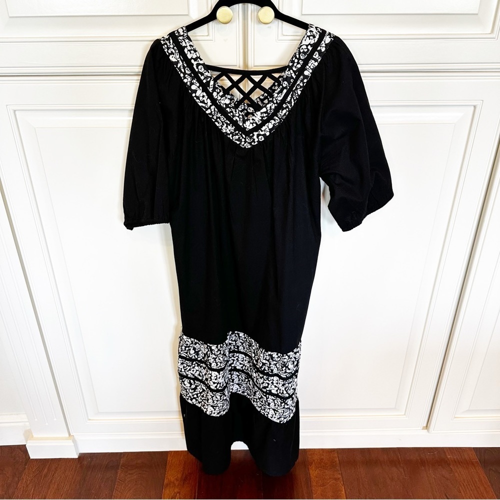 Styled by Saybury Women’s Vintage Cotton Black White Midi Dress Lattice Neckline